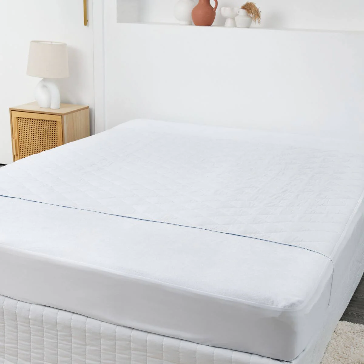 Invizi Waterproof Absorbent Bed Protector with Tucks - Twin-Pack - Image 2